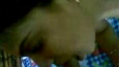 இளம் ரஷ்ய தம்பதிகள் காலையில் உடலுறவை விரும்புகிறார்கள்