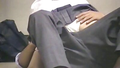 இரவு வீட்டுக்கு வந்து சோர்ந்து போன மனைவியைக் குடுத்தார்