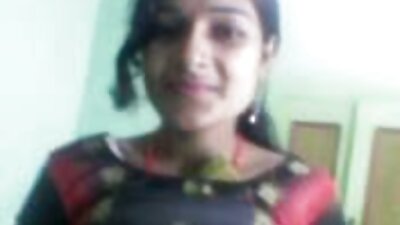 விகா மாறவில்லை, தொடர்ந்து ஆடைகளை மாற்றி புதிய வாடிக்கையாளர்களை ஈர்க்கிறார்